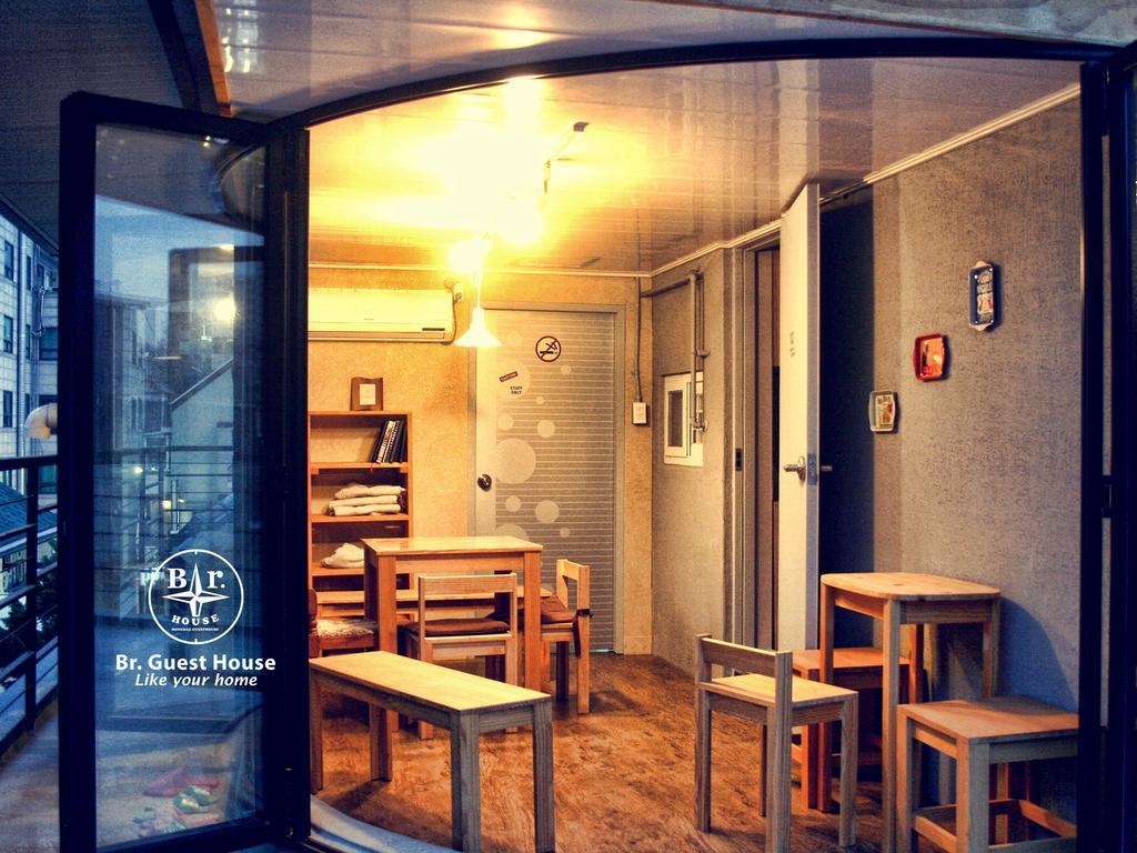 Br. Guesthouse Hongdae Seoul Exterior foto