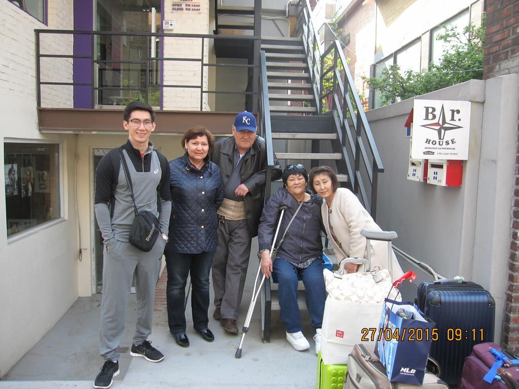 Br. Guesthouse Hongdae Seoul Exterior foto